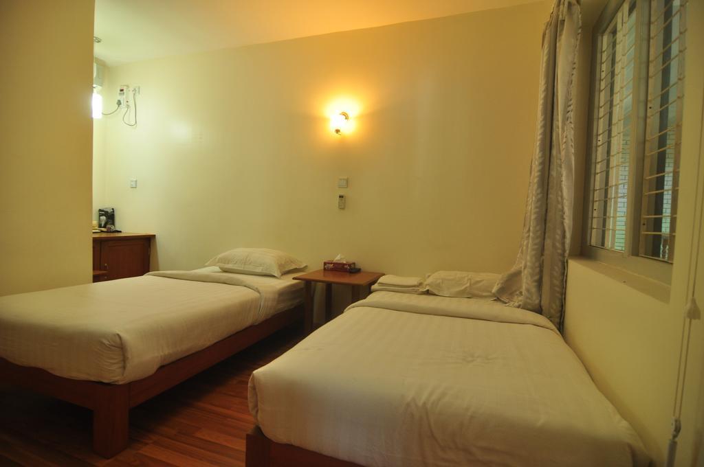 Golden Rose Guest House Old Bagan Экстерьер фото