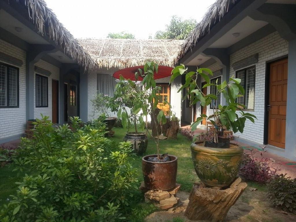 Golden Rose Guest House Old Bagan Экстерьер фото